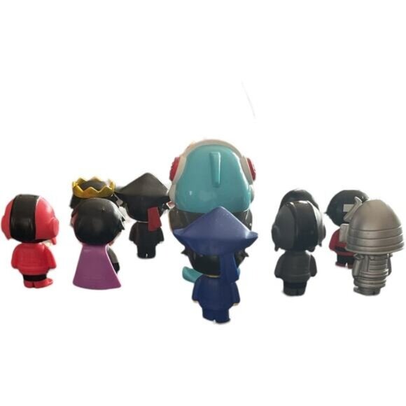 Ryans World 10 Piece Action Figure Set Featuring Pirate Ninja Robot & Shark - Picture 2 of 9